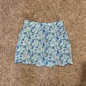 Scalloped Vineyard Vines skirt